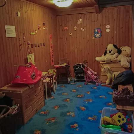 Rudolf 招待所 3*